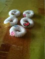 Coleteros blancos con decoraciones